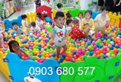Đồ chơi nhà banh trong nhà cho trẻ em